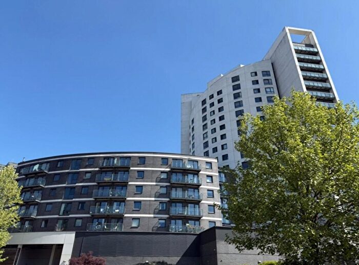 2 Bedroom Apartment To Rent In Clarence House, The Boulevard, Leeds, LS10