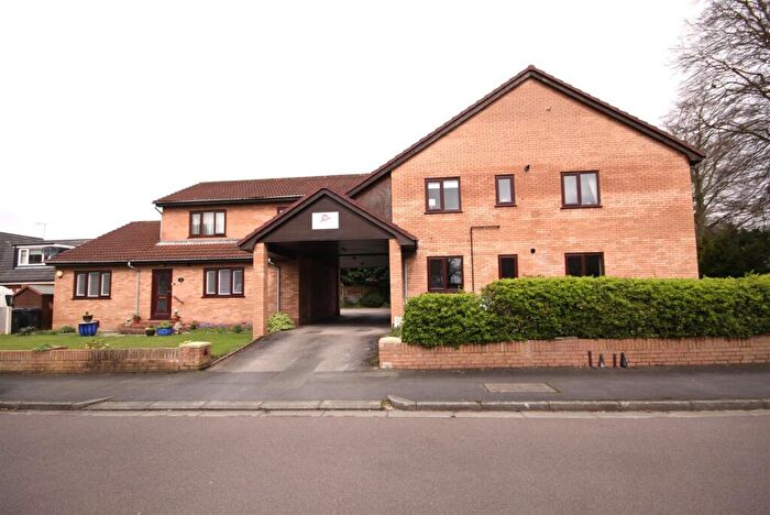 2 Bedroom Flat For Sale In Rosehill Drive, Aughton, Ormskirk, L39