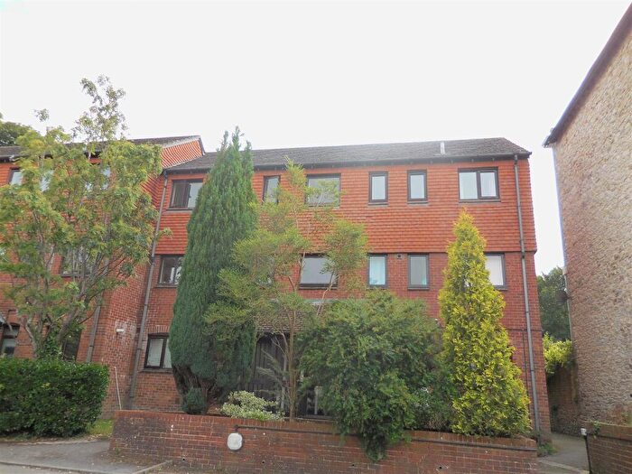 1 Bedroom Flat To Rent In Salisbury Mews, High Street, Fordington, DT1