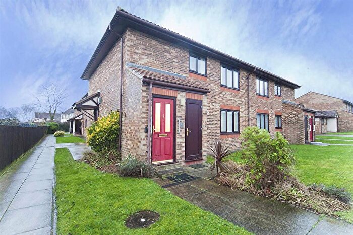 2 Bedroom Flat For Sale In Staindale Place, Hartlepool, TS25
