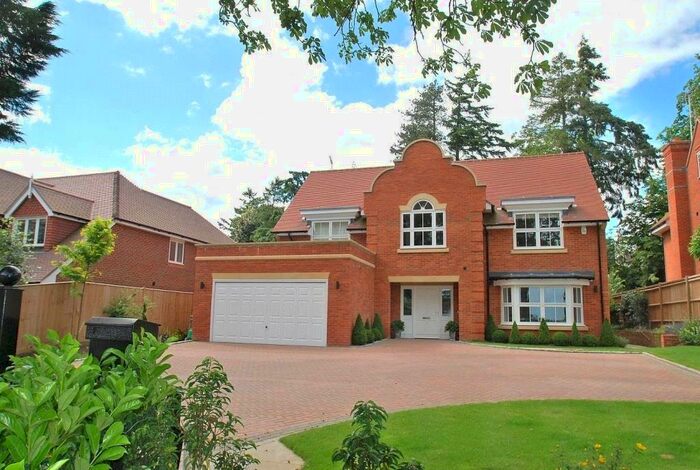 4 Bedroom House To Rent In Forty Green Road, Knotty Green, Beaconsfield, HP9