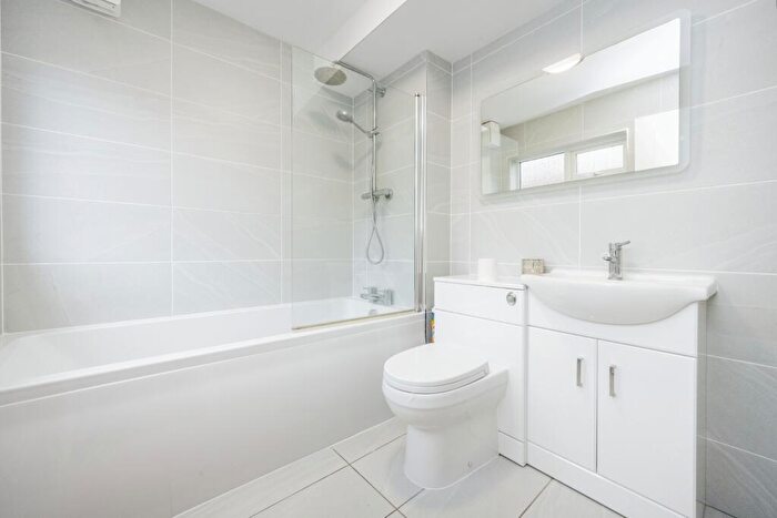 1 Bedroom Flat For Sale In Lansdowne Road, Bedford, Bedfordshire, MK40
