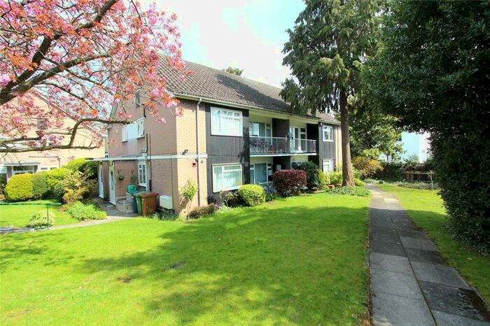 3 Bedroom Apartment To Rent In Hewett Close, Stanmore, HA7