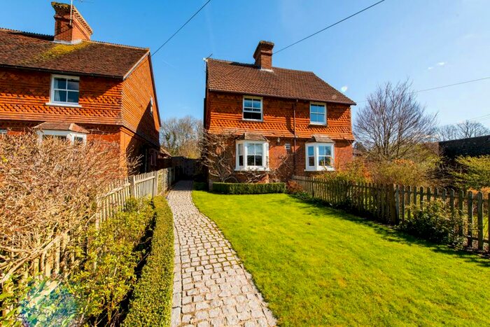 3 Bedroom Semi-Detached House For Sale In Chiddingfold, Godalming, GU8
