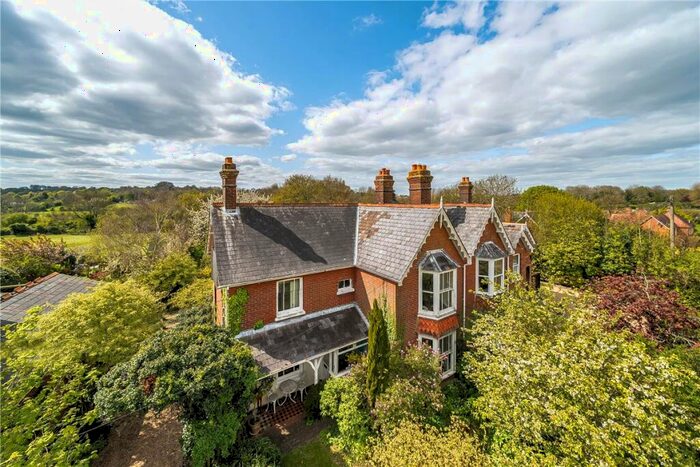 3 Bedroom Semi-Detached House For Sale In Station Road, Soberton, Southampton, Hampshire, SO32