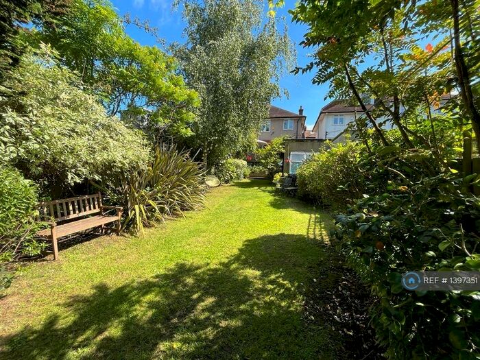 3 Bedroom Semi-Detached House To Rent In Westwood Park, London, SE23