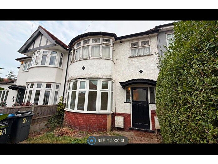 1 Bedroom Flat To Rent In Medway Gardens, Wembley, HA0