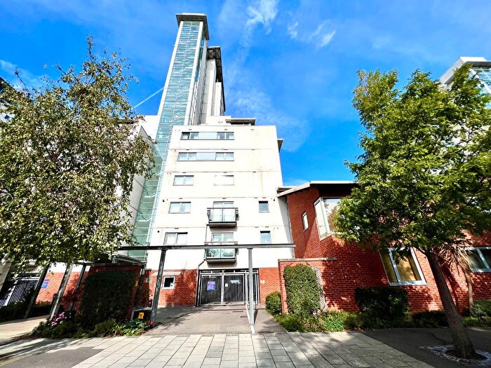 1 Bedroom Flat To Rent In Tideslea Tower, Erebus Drive, West Thamesmead, London, SE28
