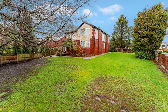 4 Bedroom Detached House For Sale In Bury Old Road Prestwich, M25