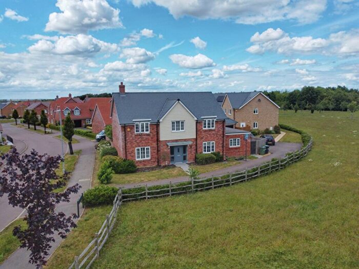 4 Bedroom Detached House For Sale In Robinson Avenue, Houghton Conquest, Bedfordshire, MK45