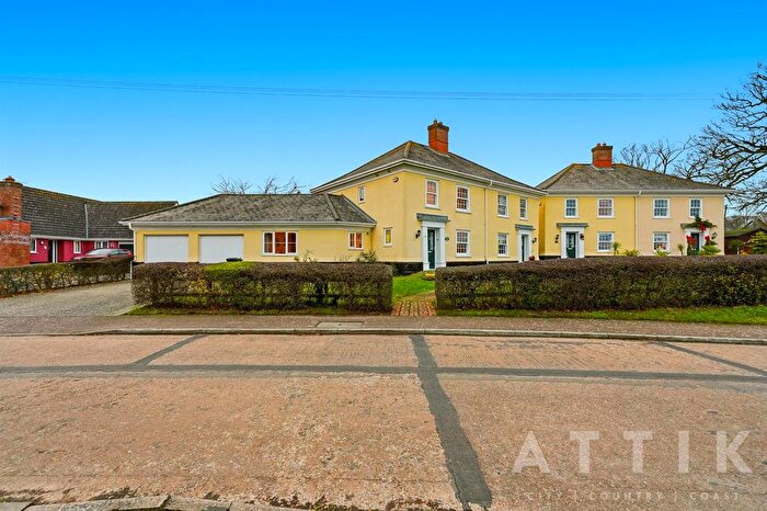 3 Bedroom Semi-detached House For Sale In Green Bank, Halesworth, IP19