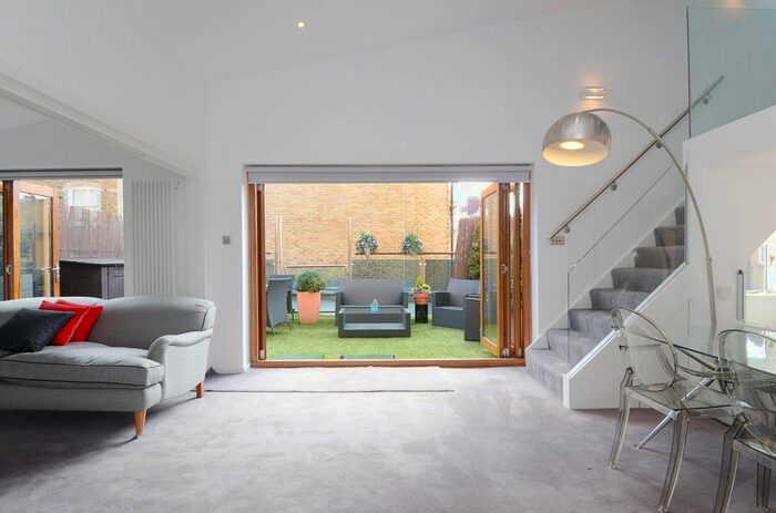 1 Bedroom Flat To Rent In Strutton Ground, London, SW1P