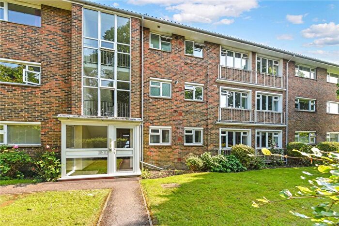 1 Bedroom Property For Sale In North Walls, Regnum Court, PO19