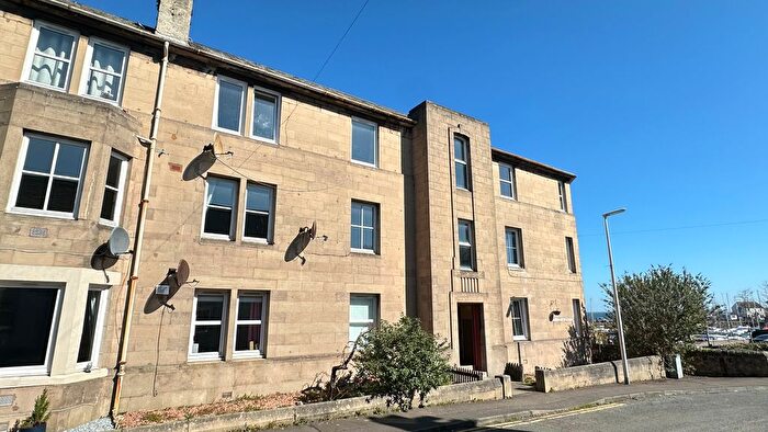 2 Bedroom Flat For Sale In Jubilee Buildings, Tayport, DD6