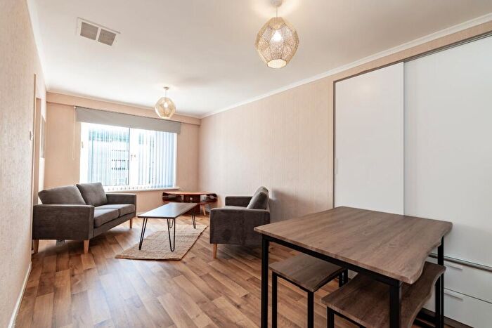 2 Bedroom Flat To Rent In Pennan Road, Tillydrone, Aberdeen, AB24