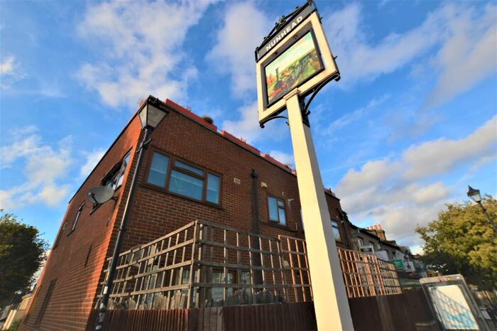 1 Bedroom Flat To Rent In Gibbon Road, London, SE15