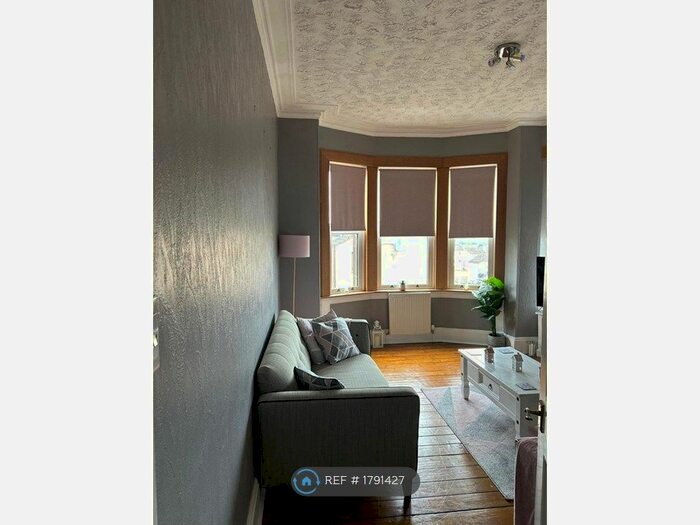 2 Bedroom Flat To Rent In Hill Street, Inverkeithing, KY11