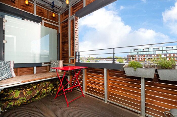 1 Bedroom Apartment For Sale In The Merchant Building, Wharf Road, London, N1