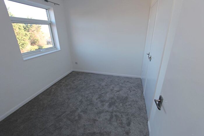 2 Bedroom Maisonette To Rent In Limehurst Square, Northampton, NN5