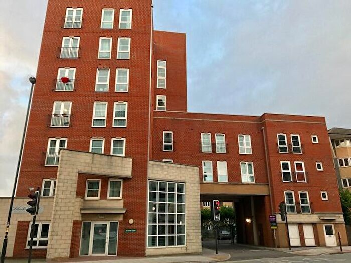 2 Bedroom Apartment To Rent In Atlantis Court, Ocean Village, SO14