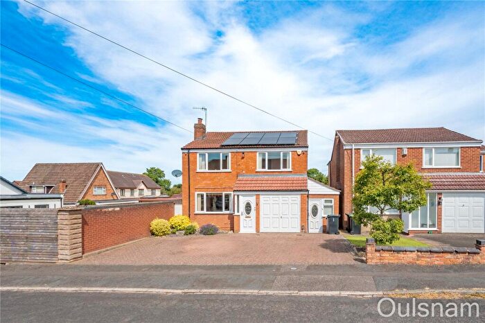 3 Bedroom Detached House For Sale In Firs Close, Marlbrook, Bromsgrove, Worcestershire, B60