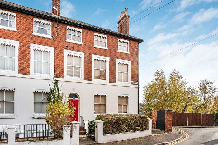 6 Bedroom Town House For Sale In Coley Hill, Reading, RG1