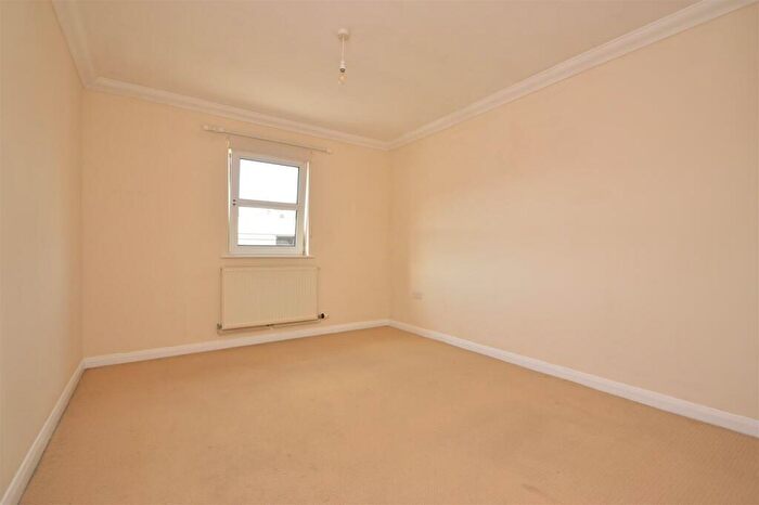 2 Bedroom Semi-Detached House For Sale In Central Ryde, PO33