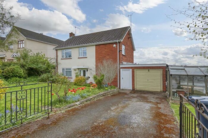 3 Bedroom Detached House For Sale In Higham Road, Irchester, Wellingborough, NN29