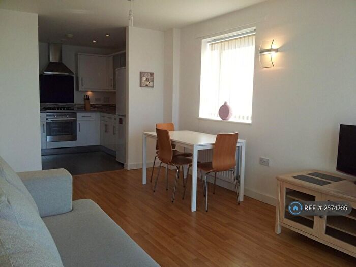 1 Bedroom Penthouse To Rent In Omnibus House, London, N22