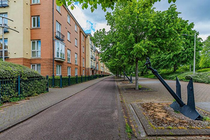 2 Bedroom Flat To Rent In Vellacott Close, Cardiff Bay, CF10