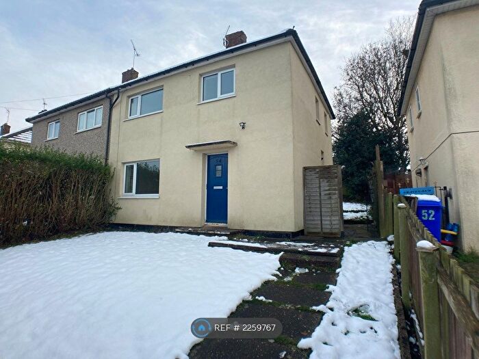 3 Bedroom Semi-Detached House To Rent In New Cross Drive, Sheffield, S13