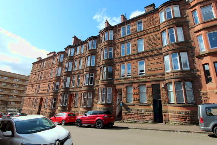 1 Bedroom Flat To Rent In Laurel Place, Thornwood, G11