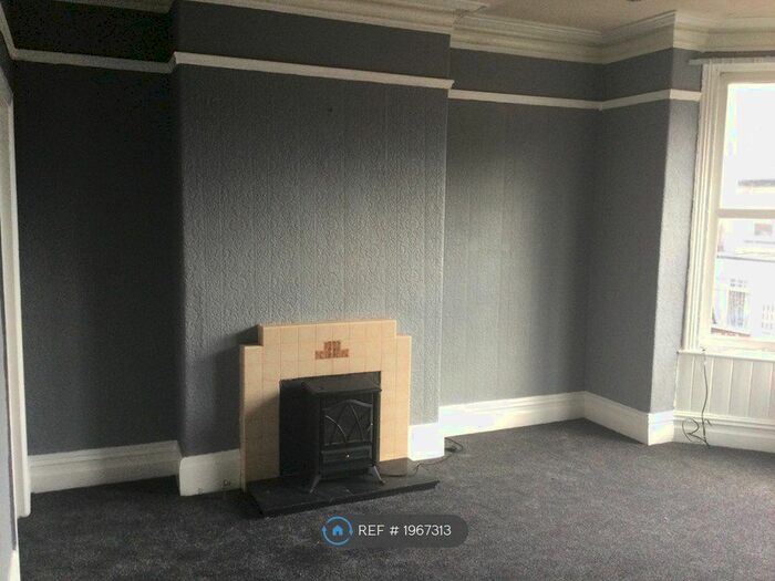 1 Bedroom Flat To Rent In Richmond Street, Bridlington, YO15