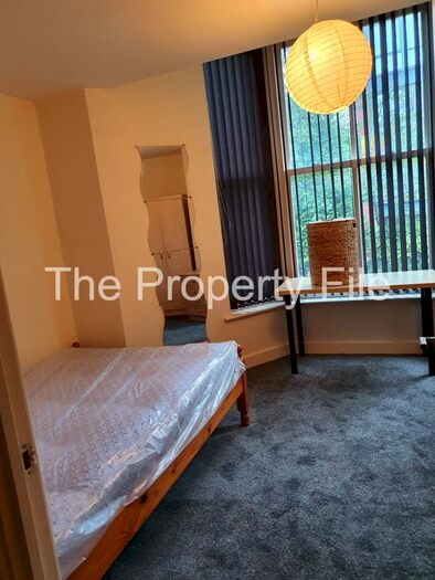 4 Bedroom Flat To Rent In Wynnstay Grove, Fallowfield, M14