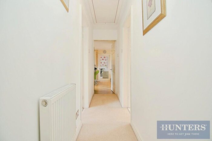 2 Bedroom Semi-Detached Bungalow For Sale In Haven Croft, Leeds, West Yorkshire, LS16