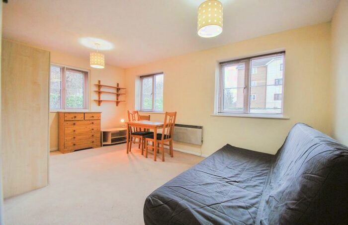 Studio To Rent In Tylers Court, Vicars Bridge Close, Alperton, HA0
