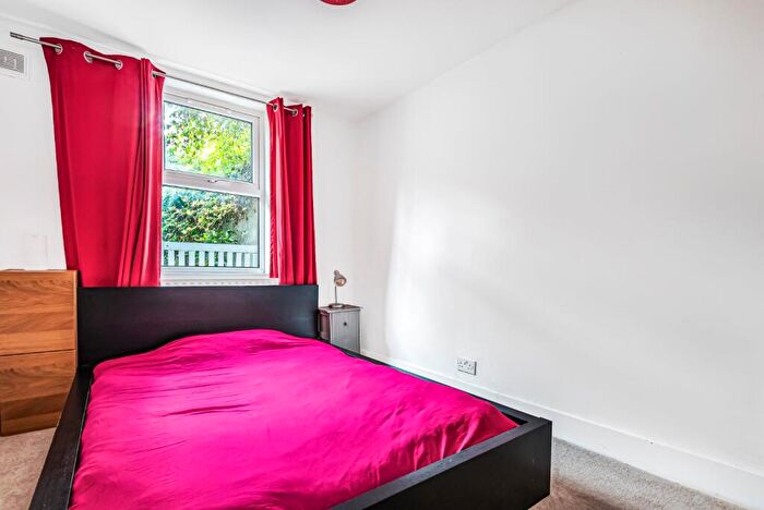 1 Bedroom Flat To Rent In Friary Road, London, SE15