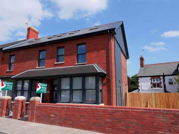 3 Bedroom End Of Terrace House To Rent In Station Road, Penarth CF64