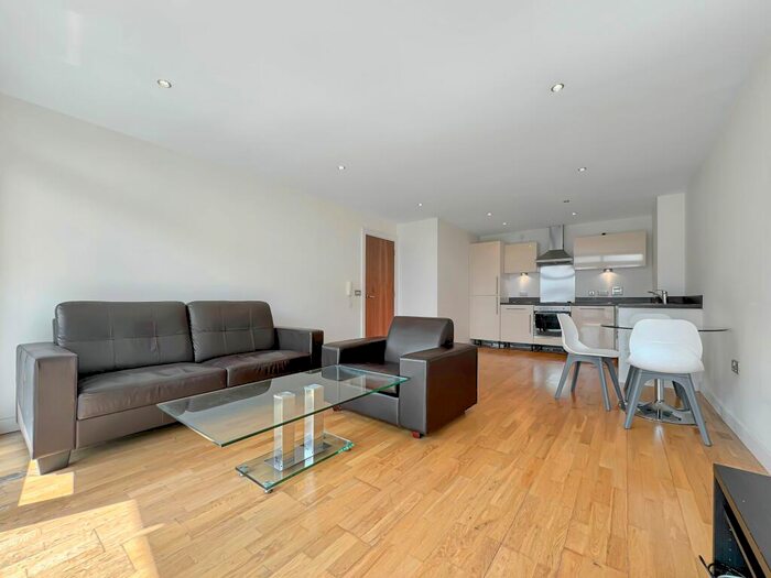 2 Bedroom Apartment To Rent In Aruba, Gotts Road, Leeds City Centre, LS12