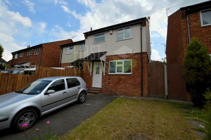 3 Bedroom Semi-Detached House To Rent In Malham Way, Oadby, LE2