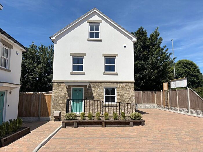5 Bedroom Property To Rent In Cann Gardens, Shaftesbury, SP7