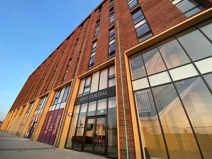 2 Bedroom Apartment To Rent In Jesse Hartley Way, Liverpool, L3