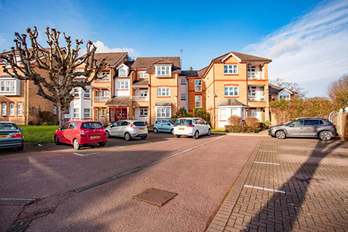 2 Bedroom Flat To Rent In The Chase, Stanmore, HA7