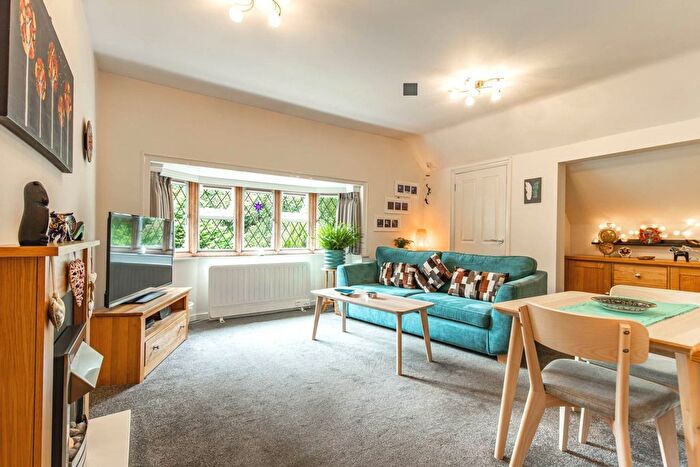 1 Bedroom Flat For Sale In Church Road, Caversham, RG4