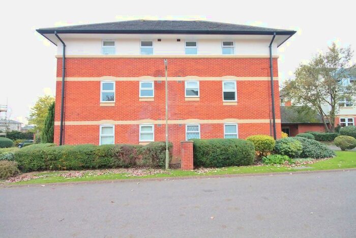 2 Bedroom Apartment To Rent In Jackman Close, Abingdon, OX14