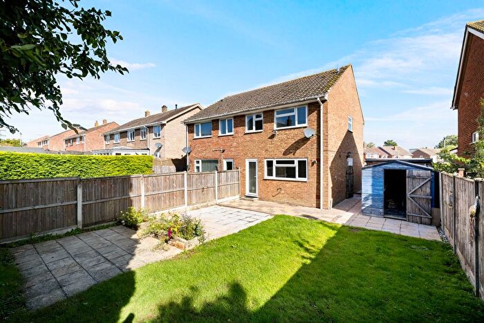 3 Bedroom Semi-detached House For Sale In Cherry Waye, Eythorne, Dover, CT15