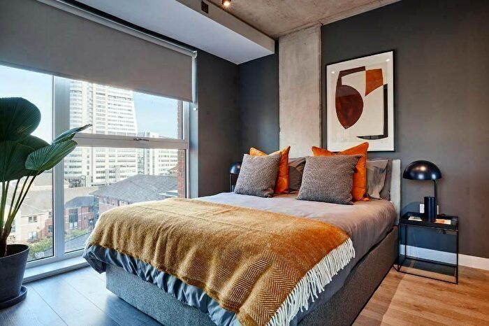 1 Bedroom Flat To Rent In Mustard Wharf At Tower Works, Industrial Collection, LS1