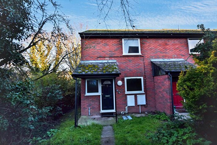 2 Bedroom End Of Terrace House For Sale In St Albans Road, Colchester, Essex, CO3