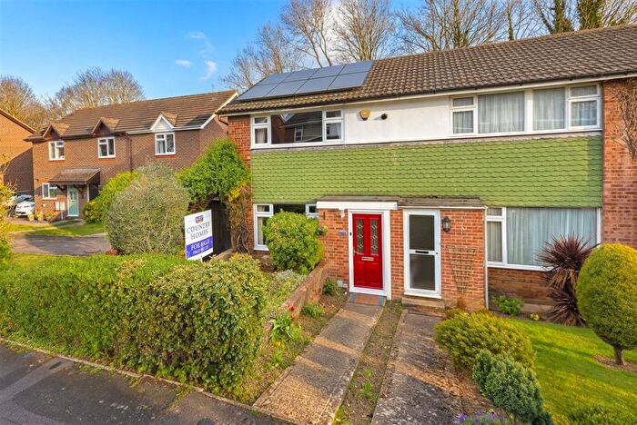 3 Bedroom End Terrace House For Sale In Newbury Avenue, Maidstone, ME16