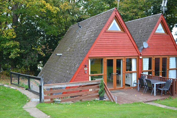 3 Bedroom Park Home For Sale In Upper Street, CT14